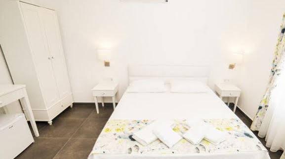 Nilia Butik Otel Бозджаада Экстерьер фото